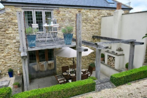 The Tallet - converted three bed stable - no children under 8